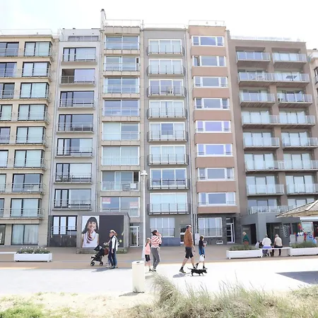 Retreat, Cleaning Included Lägenhet Nieuwpoort